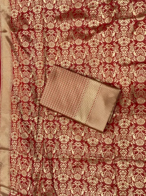 Red,_Gold_Woven_Kanjivaram_Silk_Saree_with_Saree_Cover